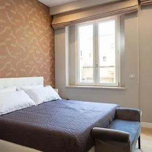 Aparthotel Casa Ilaria, Naples