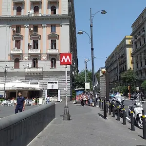 Bed & Breakfast Relax In Centro, Naples